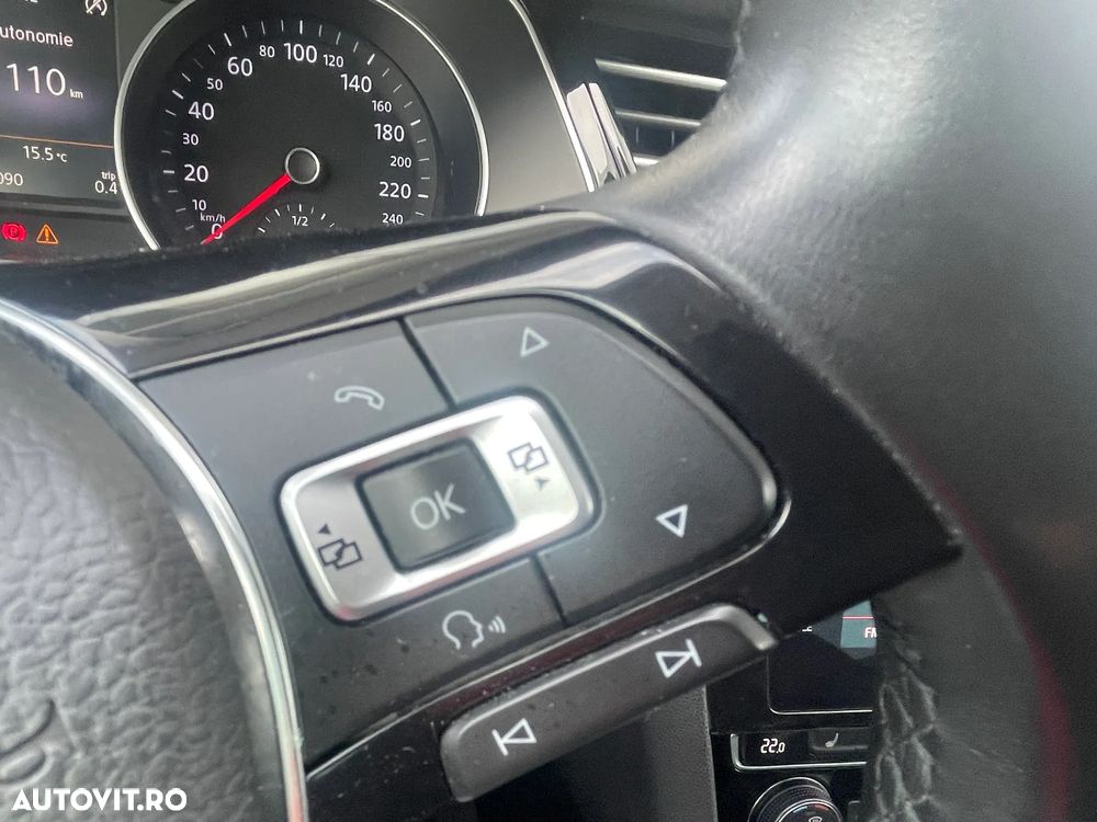 Volkswagen Passat - 17
