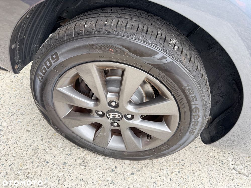 Hyundai i20 1.25 Comfort - 13