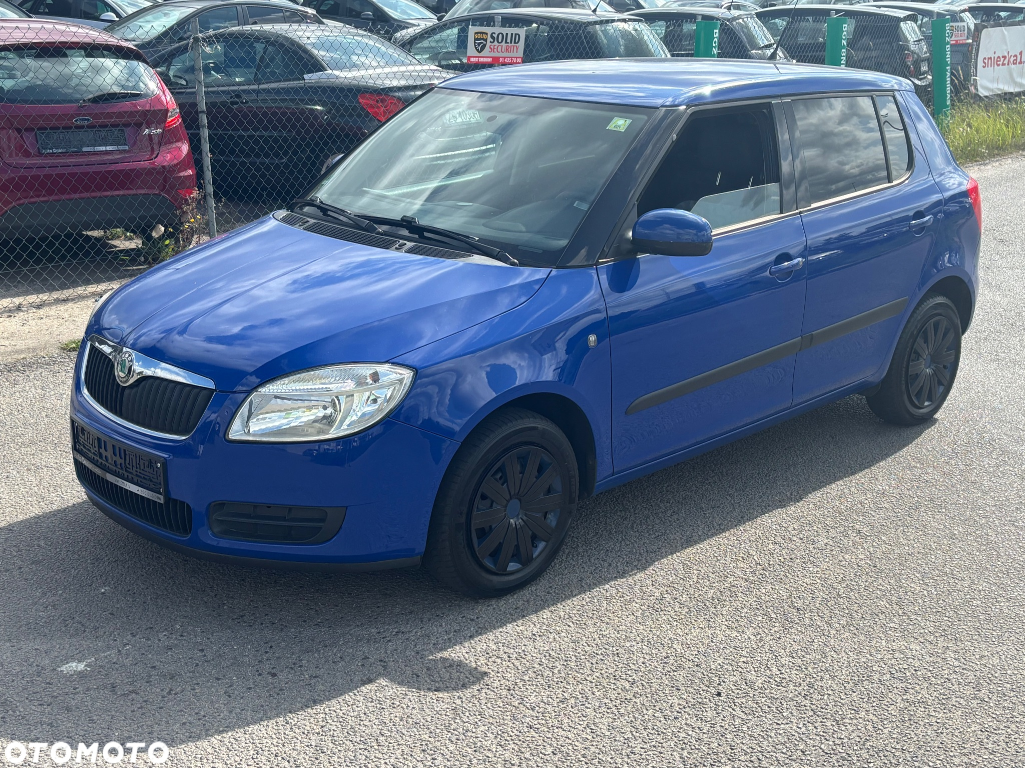 Skoda Fabia 1.2 HTP COOL Edition - 2
