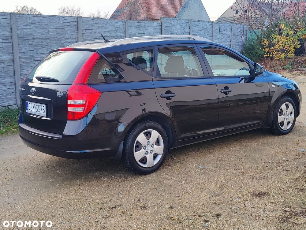 Kia Ceed 1.4 CVVT Attract - 38