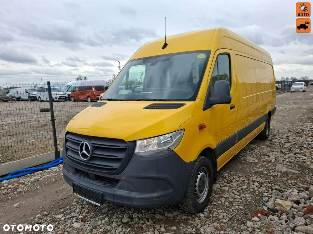 Mercedes-Benz Sprinter - 1