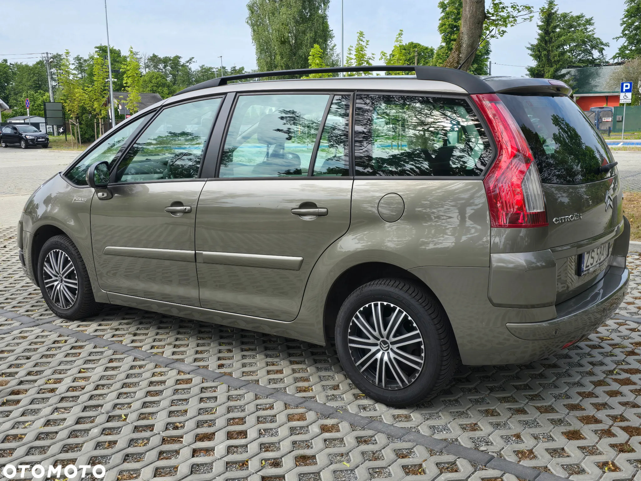 Citroën C4 Picasso - 19