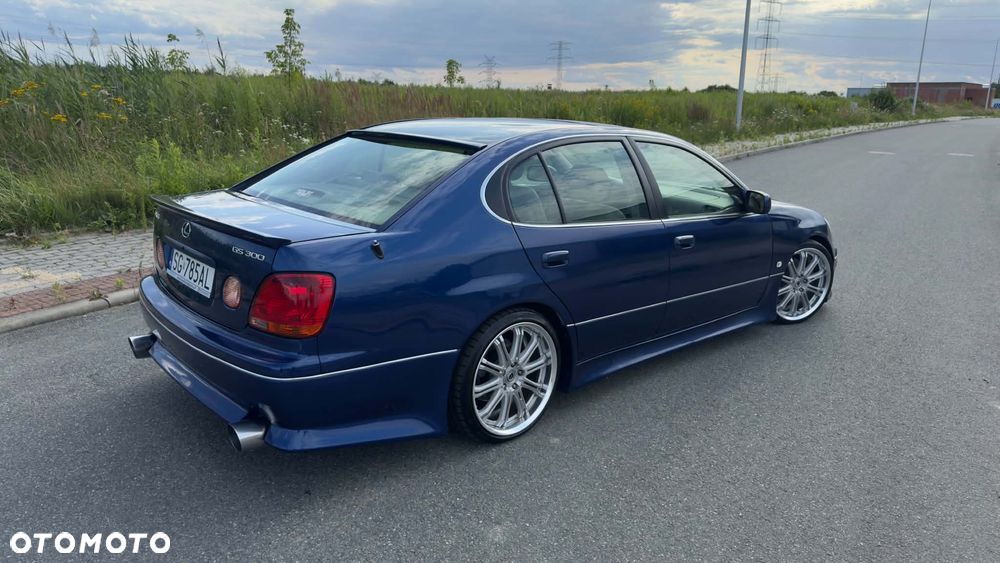 Lexus GS - 8