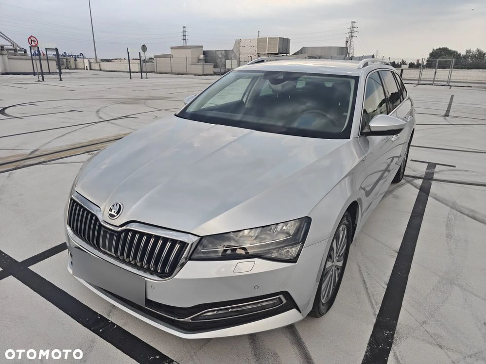 Skoda Superb 2022 photo 4