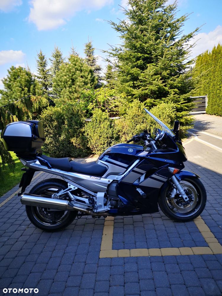 Yamaha FJR - 2