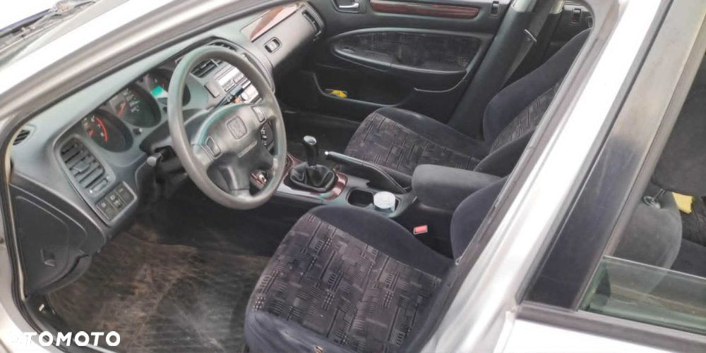 Honda Accord - 7