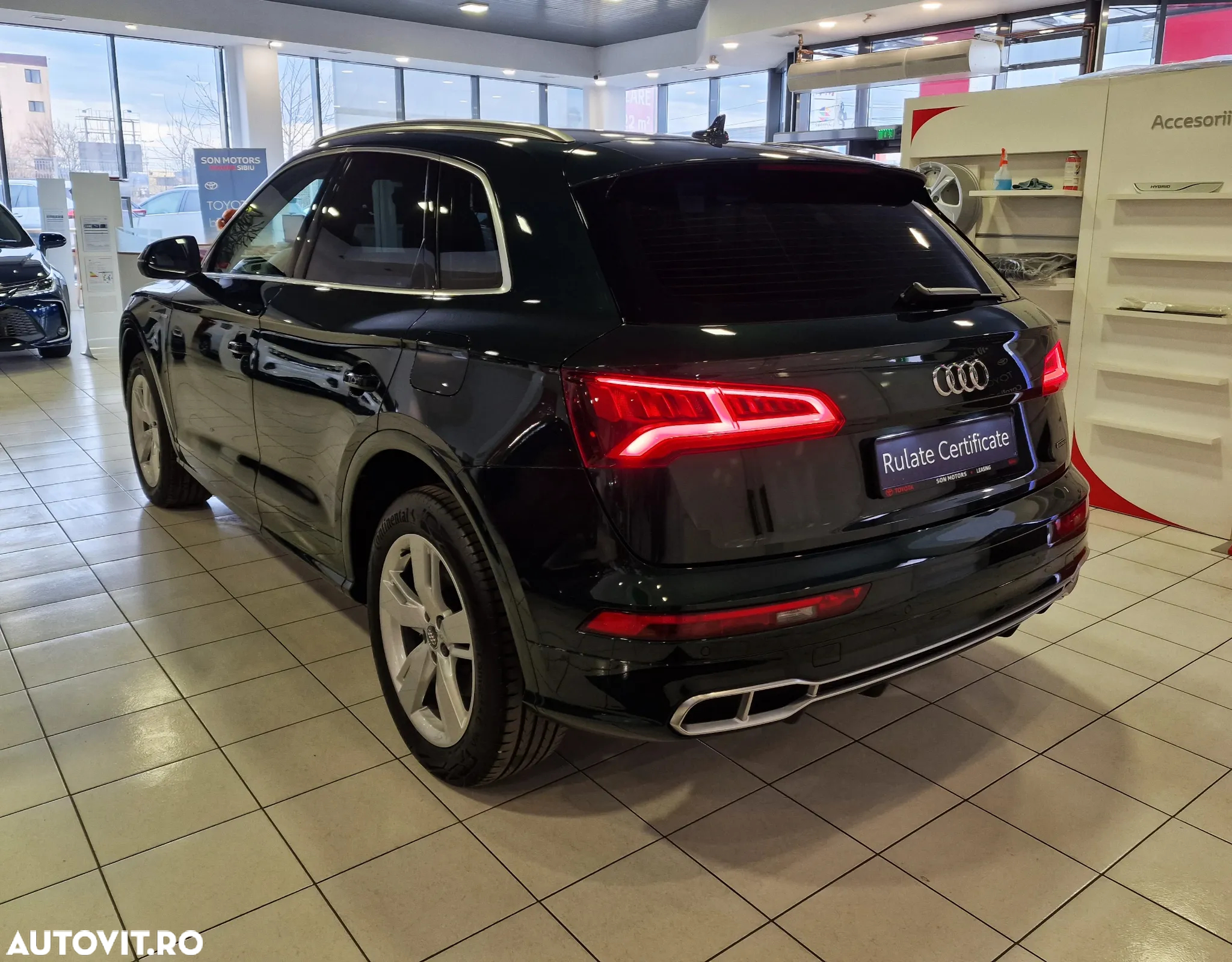 Audi Q5 55 TFSI e quattro S tronic - 4
