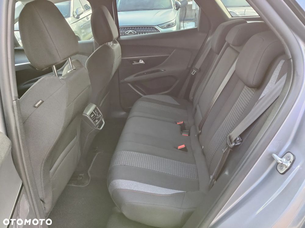 Peugeot 3008 1.2 PureTech Allure Pack S&S EAT8 - 16