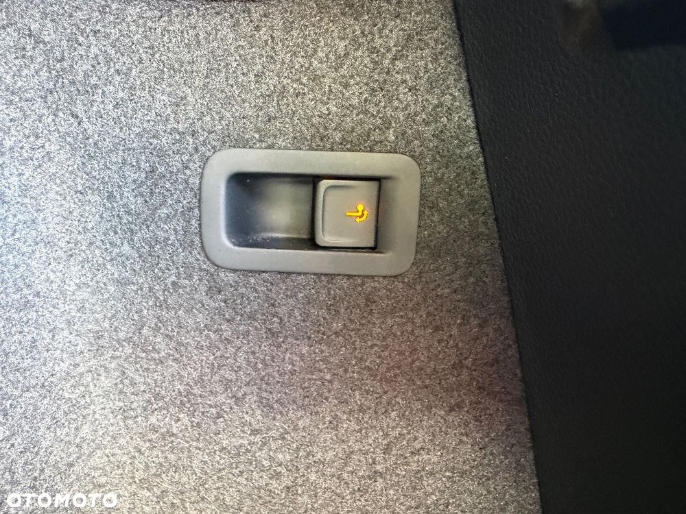 Skoda Karoq 1.6 TDI SCR 4x2 Ambition - 17