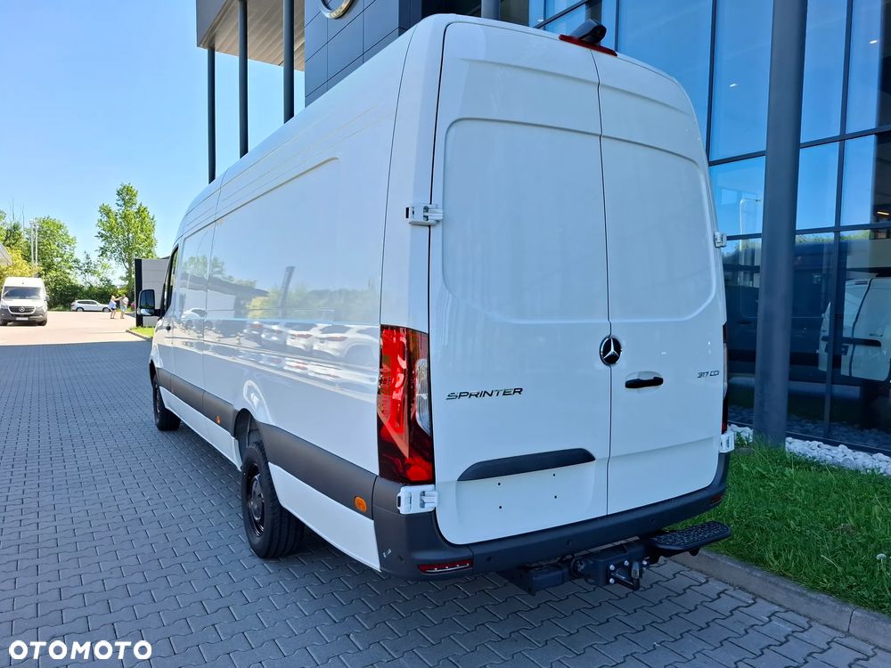 Mercedes-Benz Sprinter 317 CDI Furgon PRO Ekstra Długi 4325+mm - 6