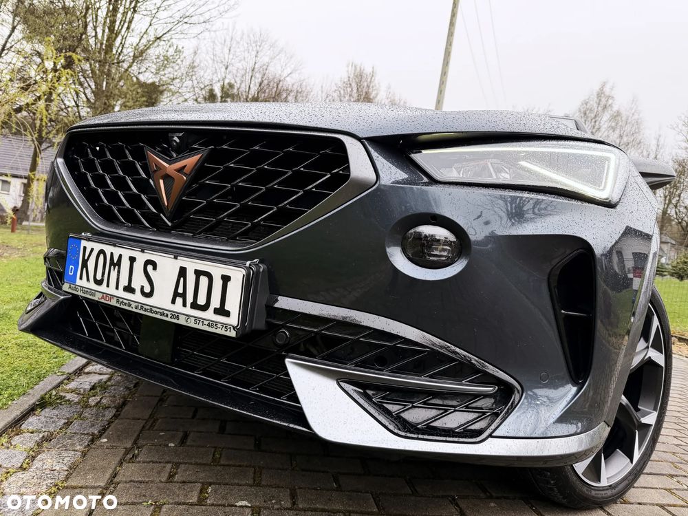 Cupra Formentor 1.4 e-Hybrid DSG Priority - 40