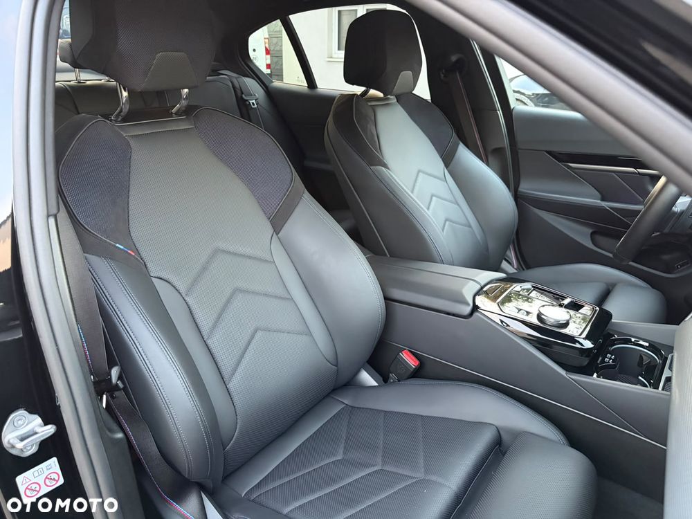BMW Seria 5 530e M Sport sport - 22