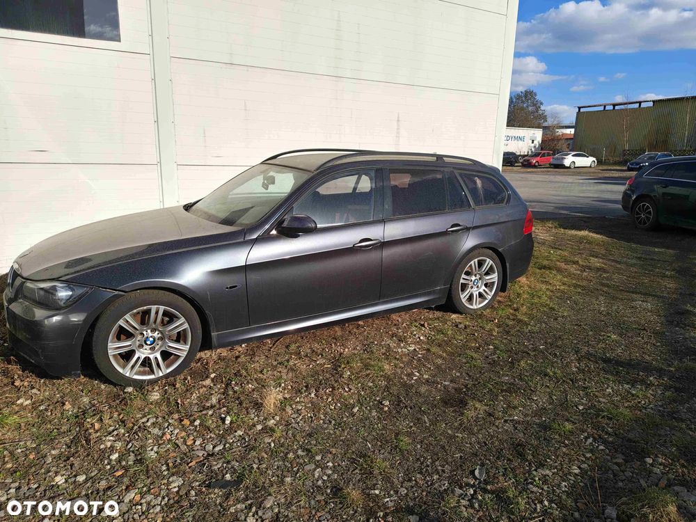 BMW Seria 3 320i - 4