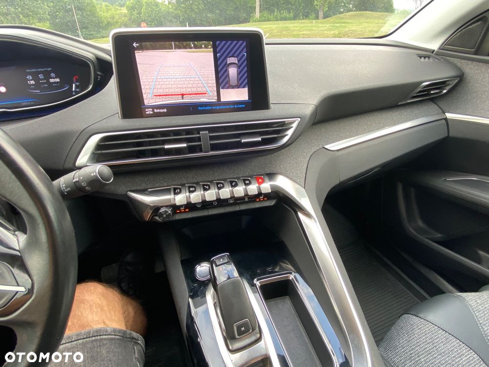 Peugeot 3008 1.5 BlueHDi Allure Pack S&S EAT8 - 21