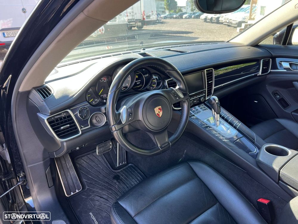 Porsche Panamera - 6