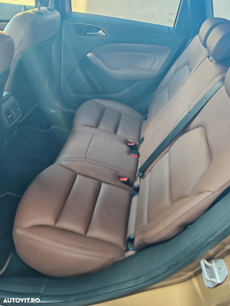 Mercedes-Benz B 180 BlueEfficiency 7G-DCT - 8