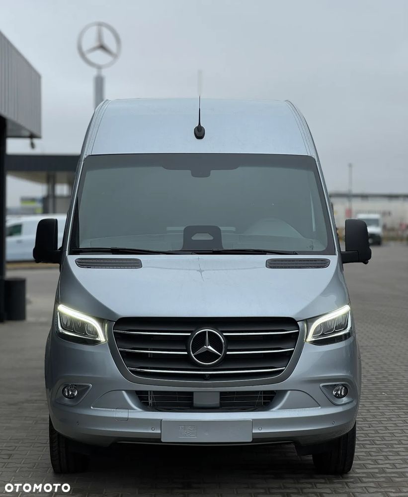 Mercedes-Benz Sprinter - 4