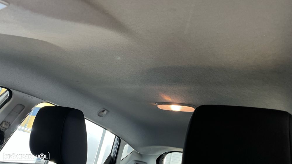 Ford Fiesta 1.5 TDCi STLine - 9