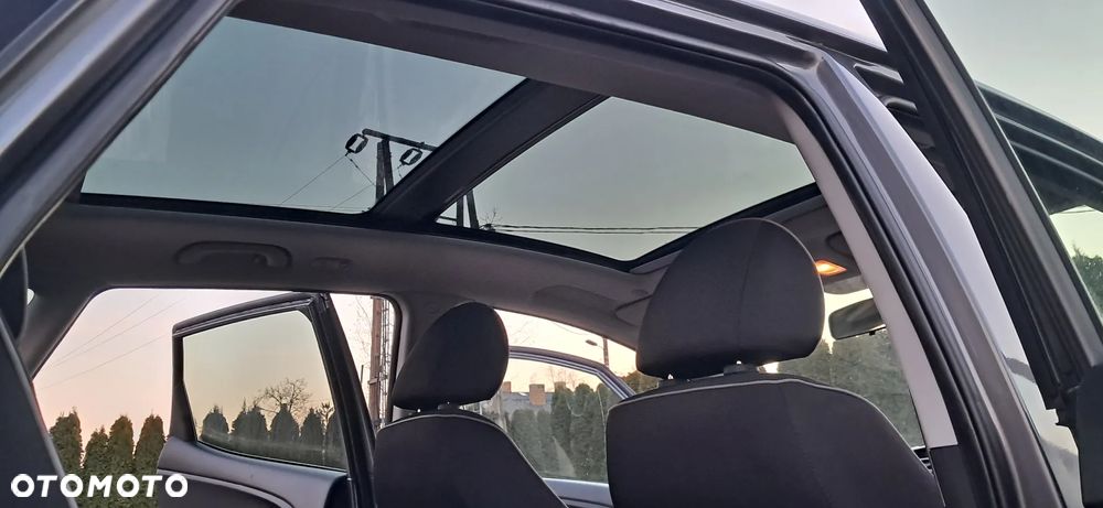 Kia Venga 1.4 CVVT Vision - 15