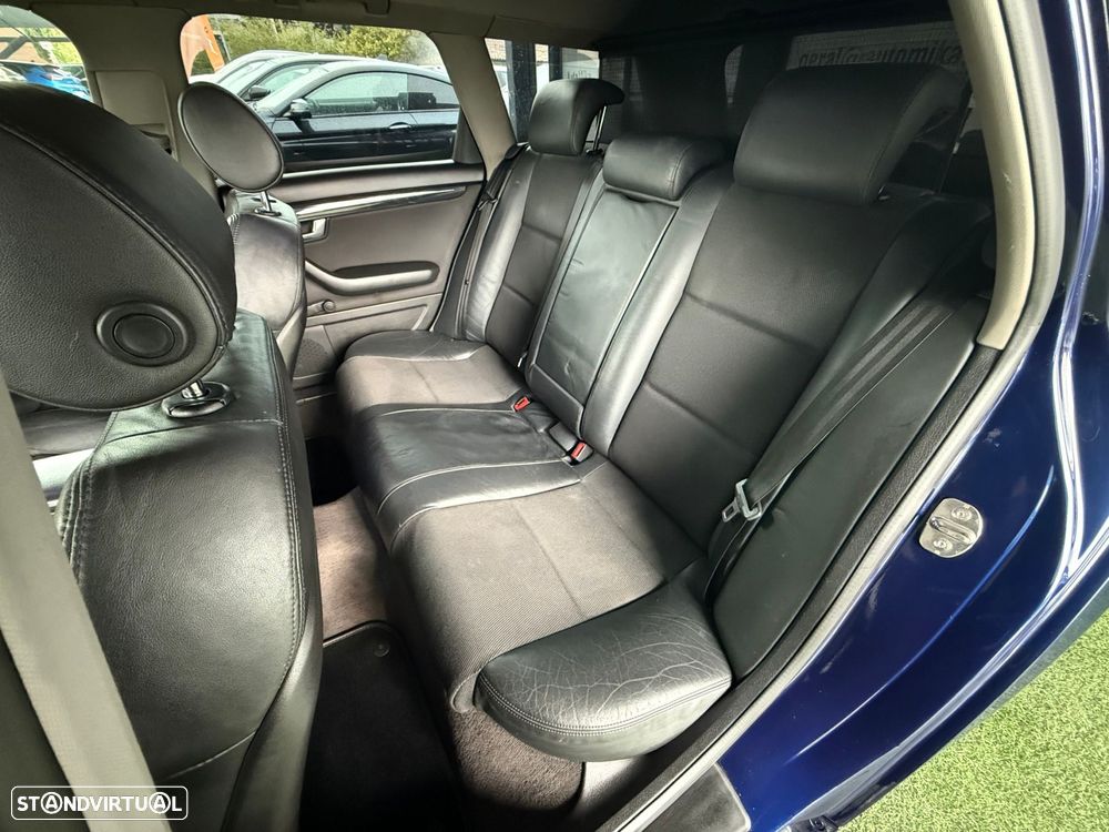 Audi A4 Avant 1.9 TDI m6 S-Line - 34