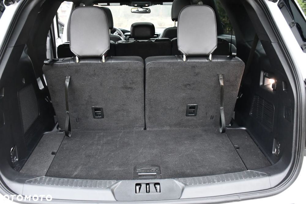 Ford Explorer - 21