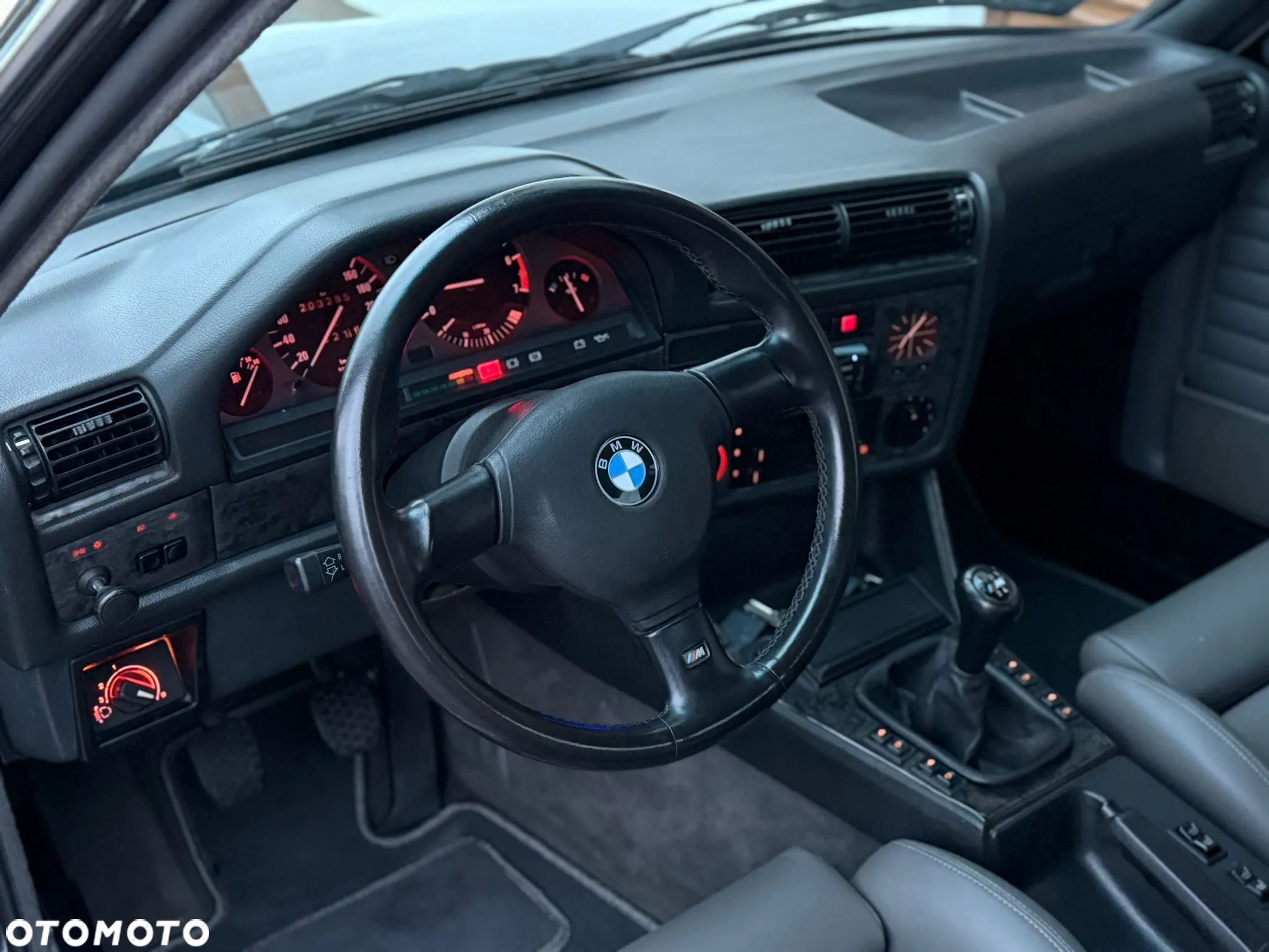 BMW Seria 3 325i - 15