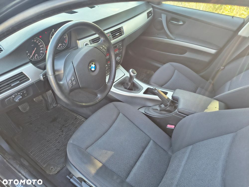 BMW Seria 3 - 16