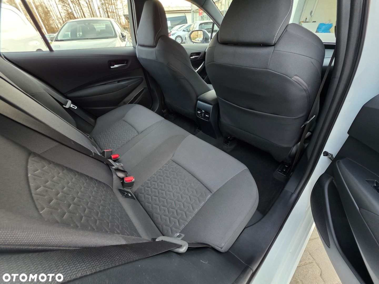 Toyota Corolla - 9