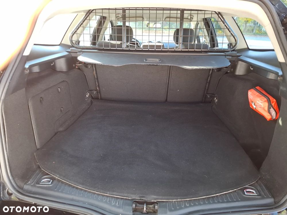 Ford Mondeo 1.8 TDCi Silver X - 17