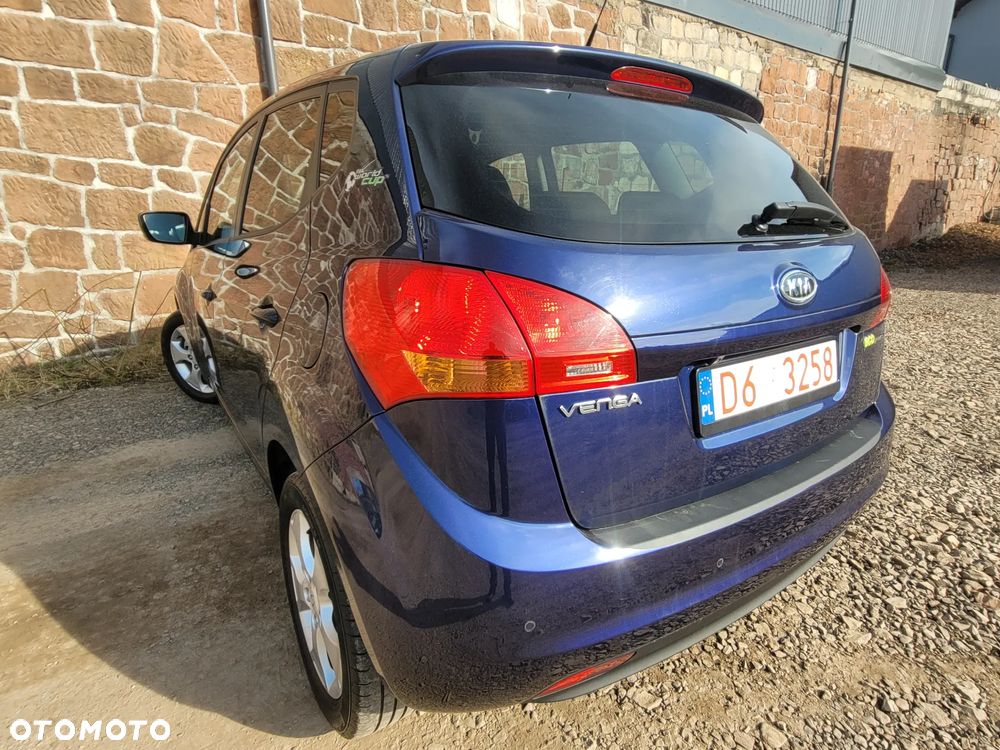 Kia Venga 1.6 CVVT Spirit - 10