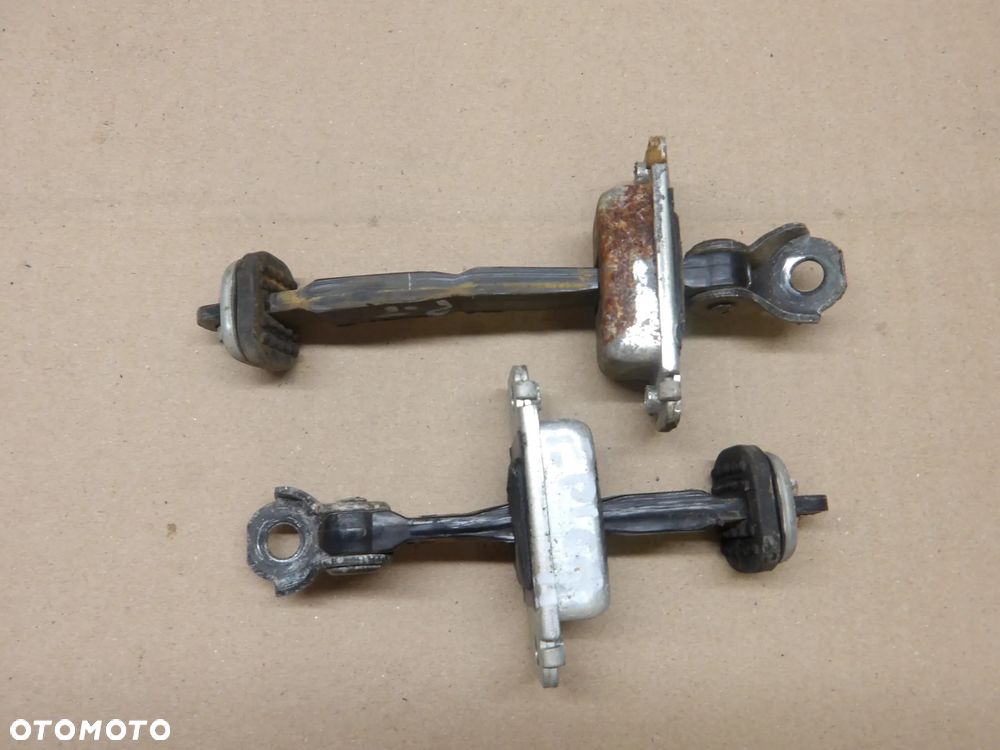 CHEVROLET EPICA II 2.0D OGRANICZNIK DRZWI LEWY PRZÓD PRAWY TYŁ - 1