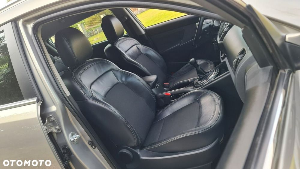 Kia Sportage 2.0 L 2WD - 8