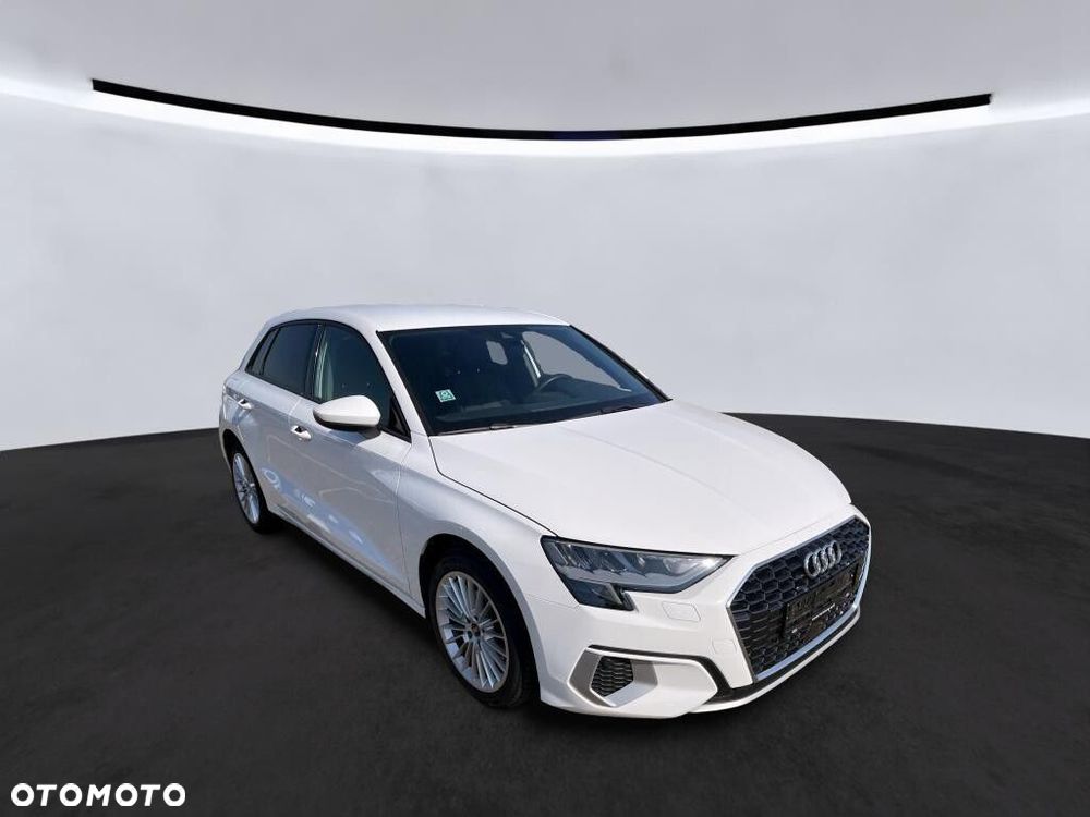 Audi A3 Sportback - 2