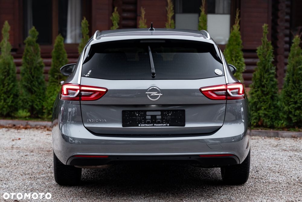 Opel Insignia - 11
