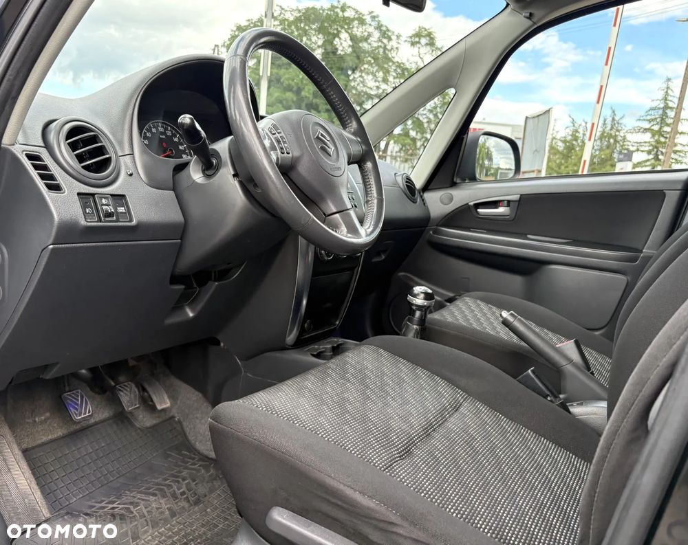 Suzuki SX4 1.6 GLX / Comfort - 11