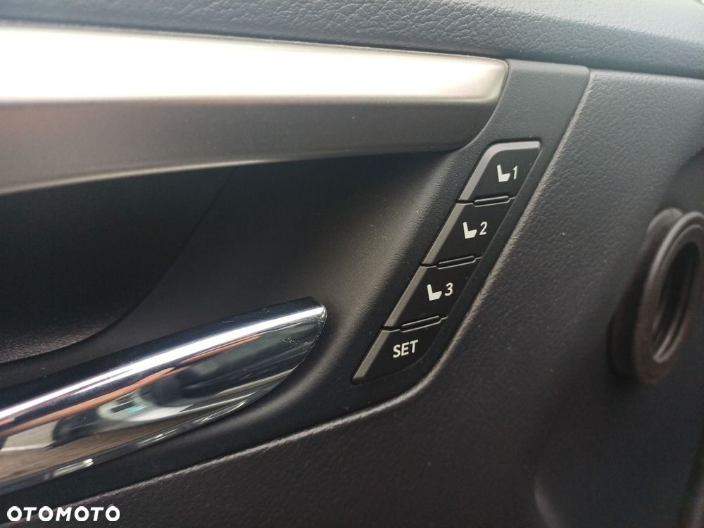 Lexus RX 450h F-Impression - 16