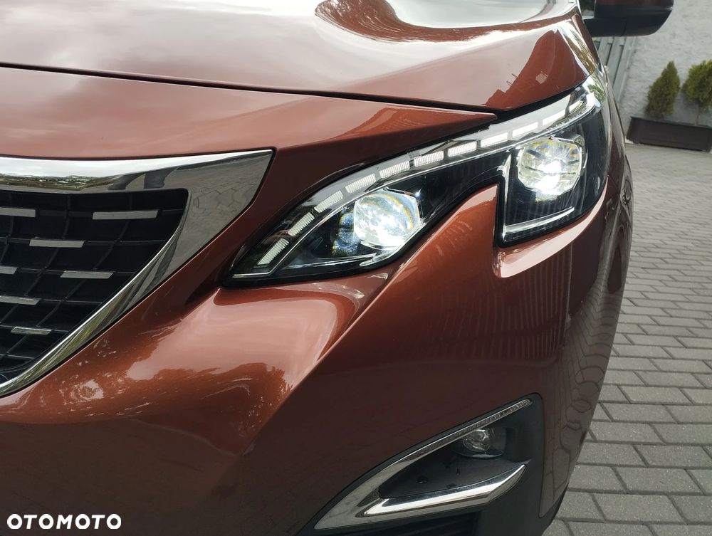 Peugeot 3008 1.2 PureTech Allure S&S - 20