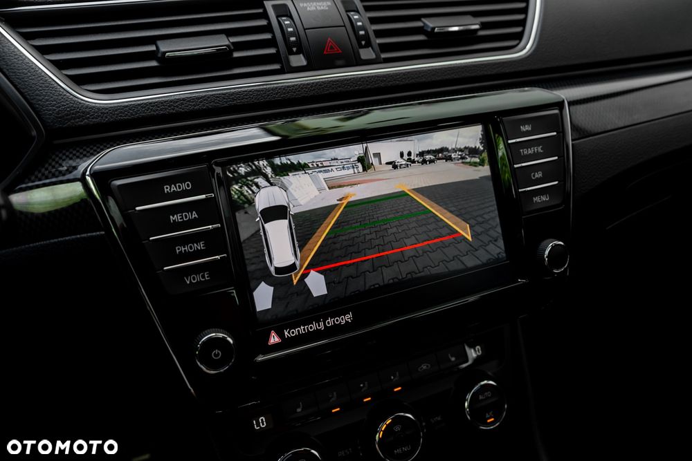 Skoda Superb 2.0 TSI 4x4 DSG Sportline - 39
