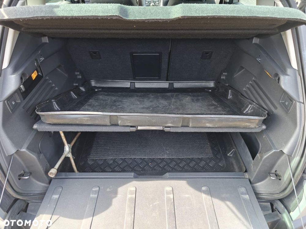 Peugeot 3008 1.6 HDi Active - 8