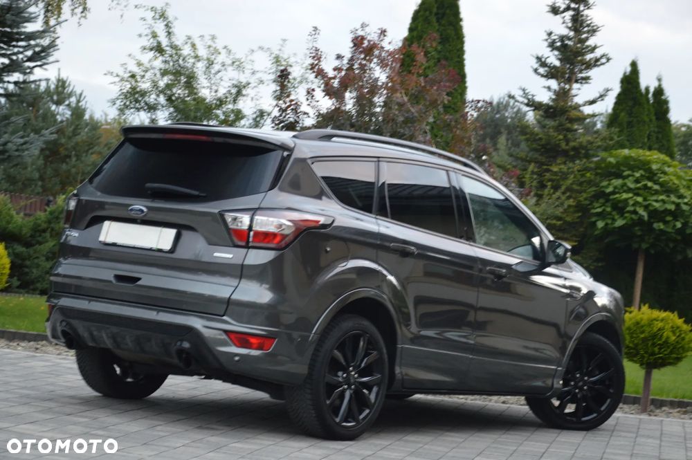 Ford Kuga 1.5 EcoBoost 2x4 SYNC - 16