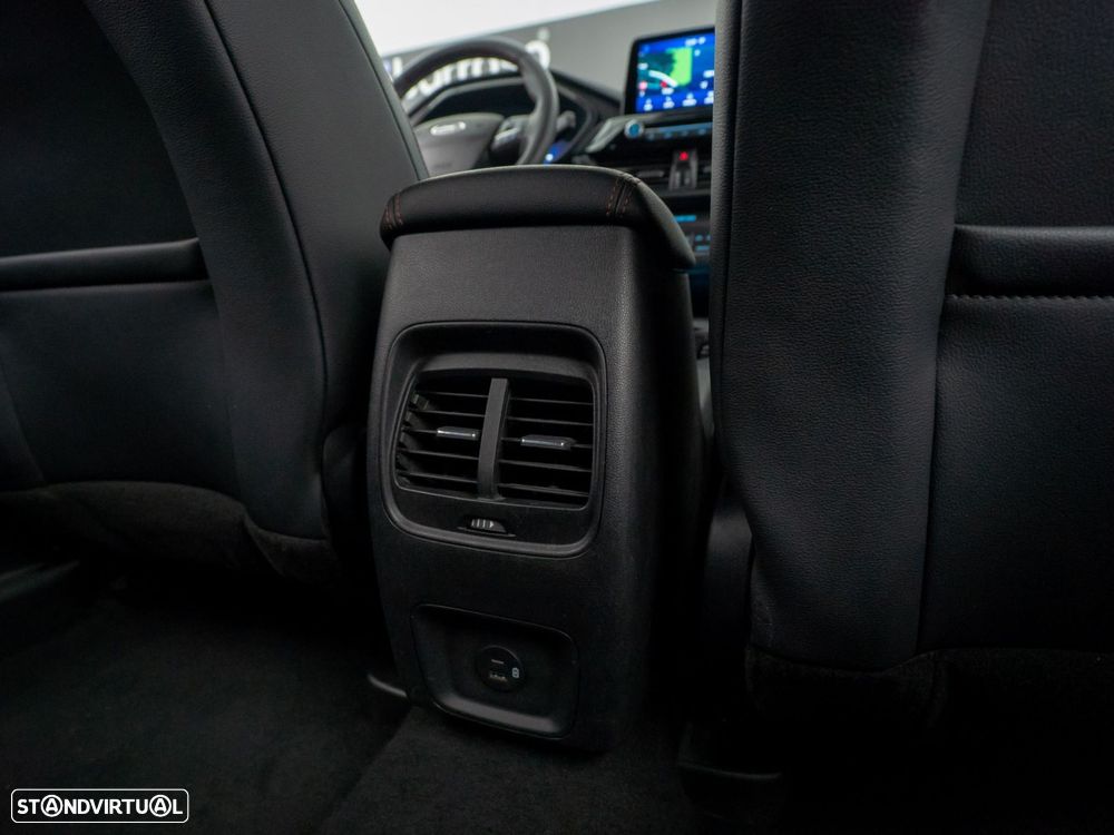 Ford Kuga 2.5 PHEV ST-Line X - 47