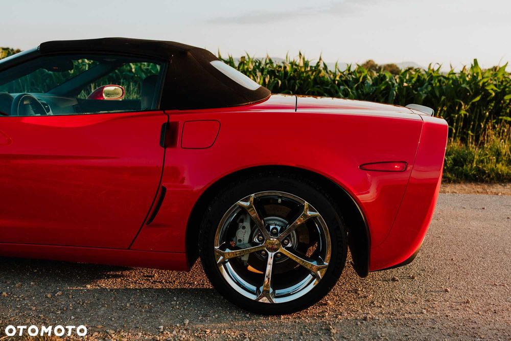 Chevrolet Corvette - 6