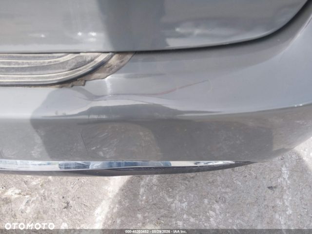 Chrysler Pacifica - 16
