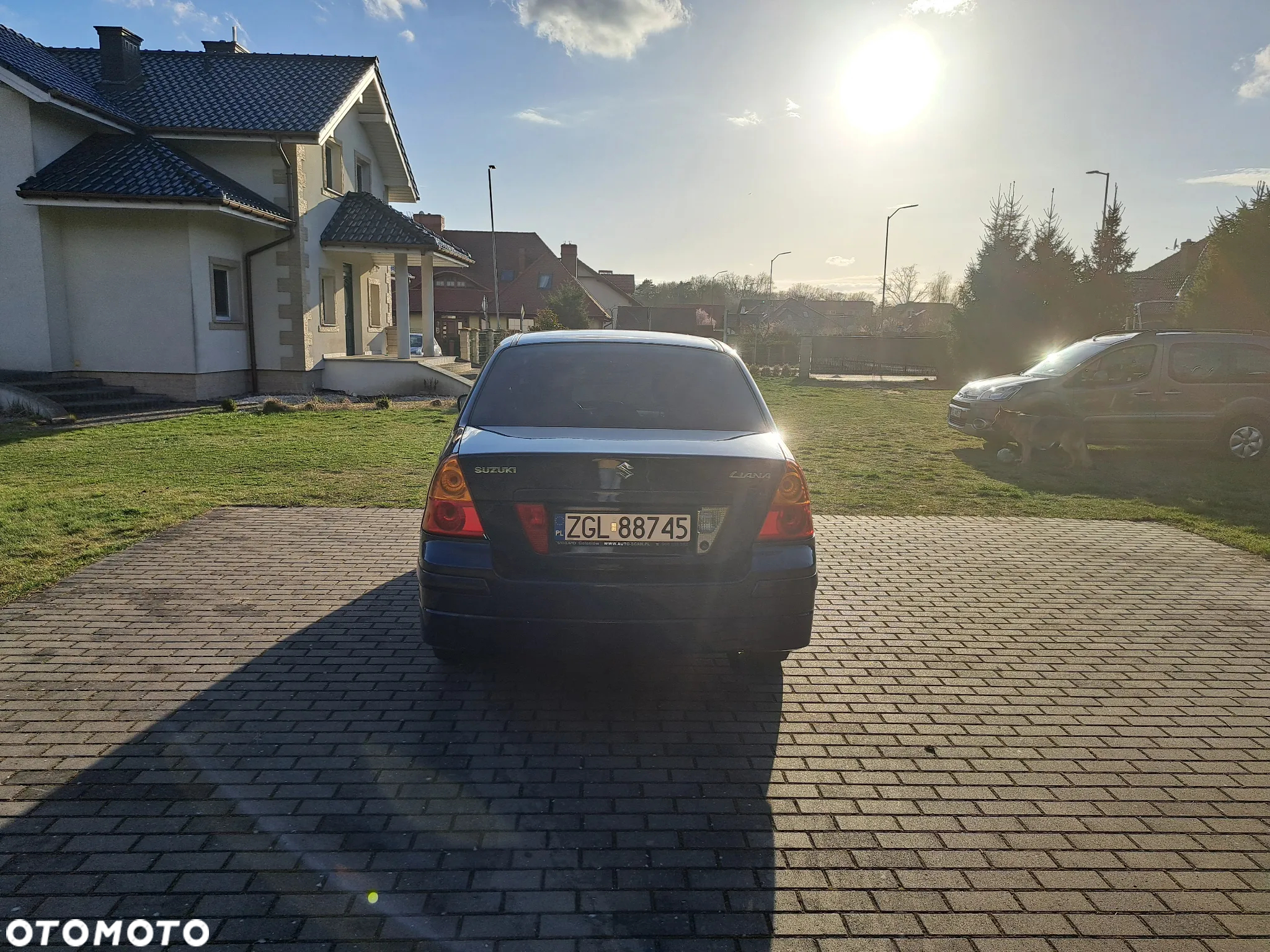 Suzuki Liana - 5