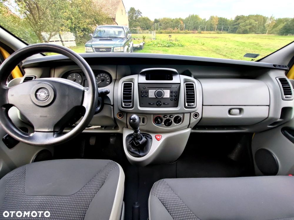 Opel Vivaro - 12