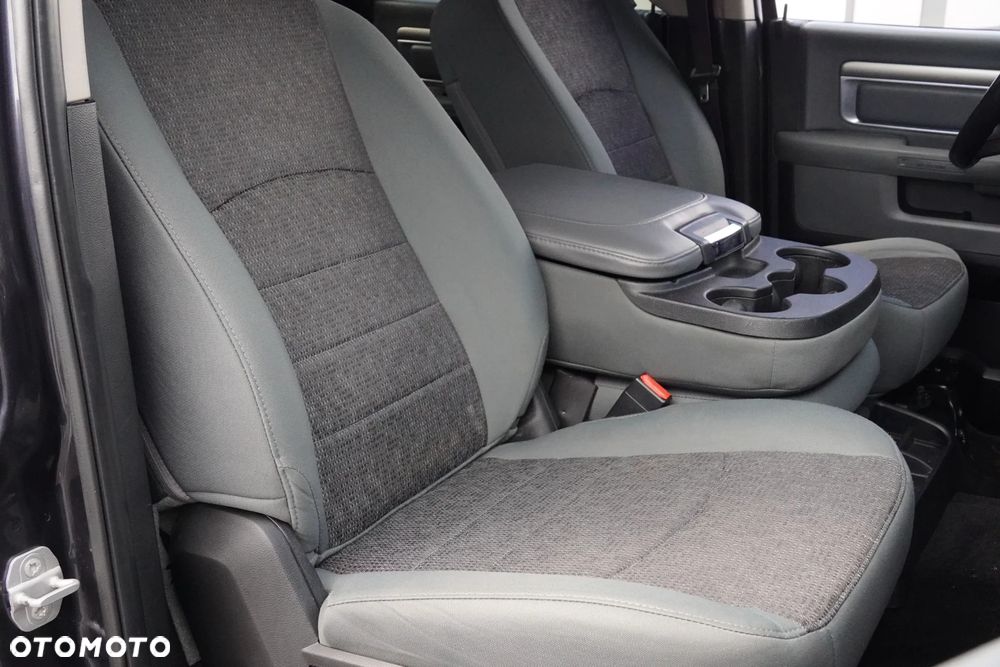 RAM 1500 Crew Cab Shortbed Bighorn - 39