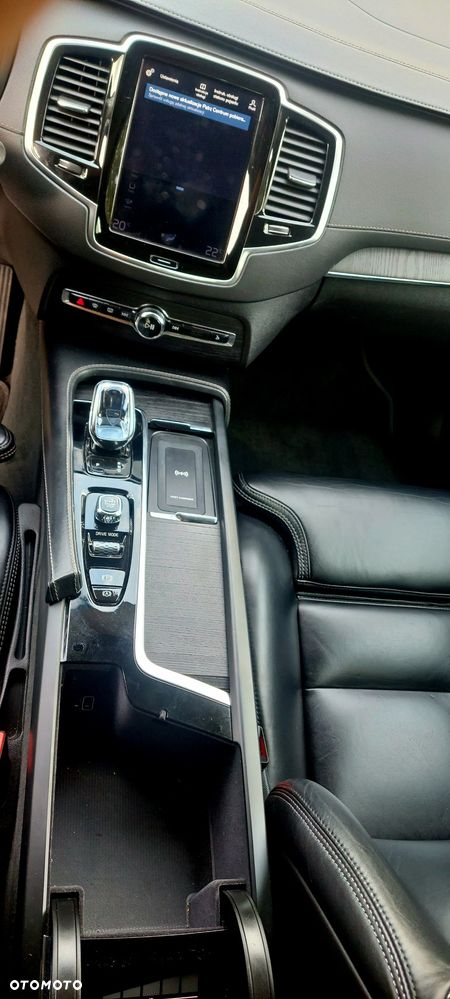 Volvo XC 90 - 25