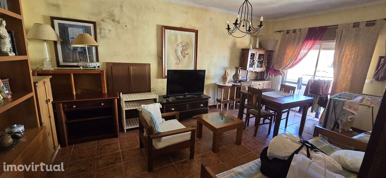 Quarto Individual Mobilado | Vila Franca de Xira | Perto Est. Comboios - Grande imagem: 2/13