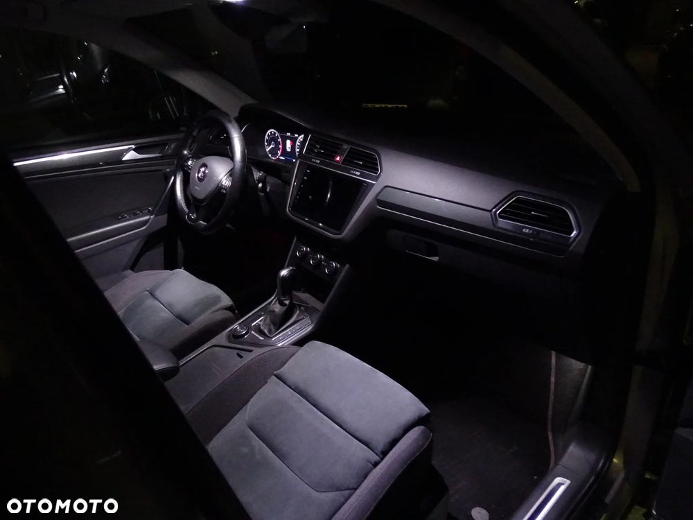 Volkswagen Tiguan - 28