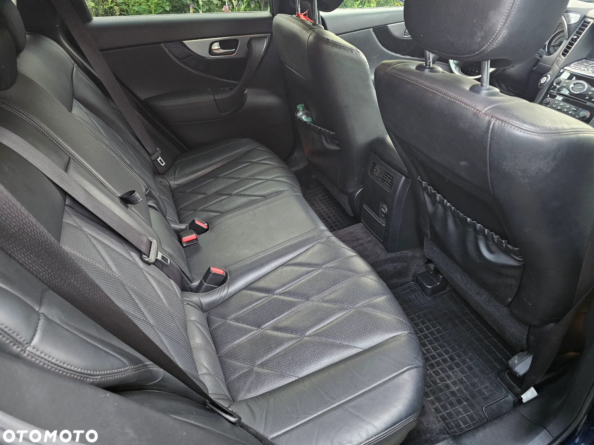 Infiniti QX70 3.7 S Premium - 11